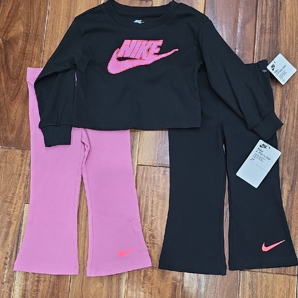 black and pink nike outfit